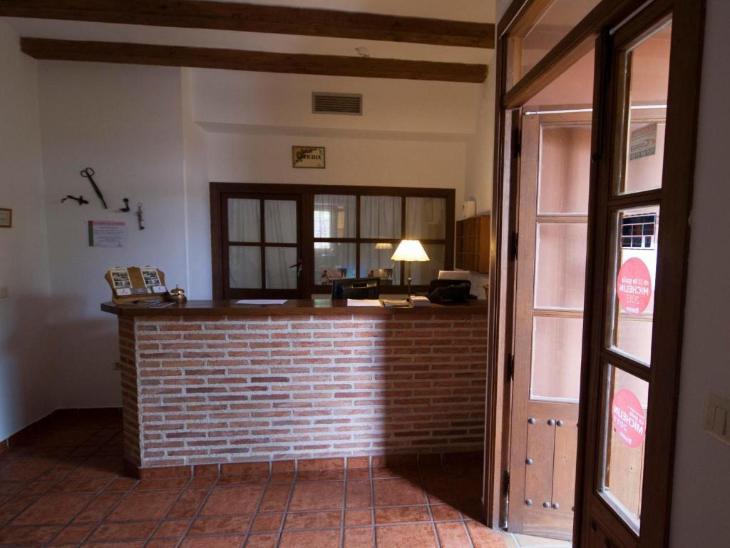 La Hosteria De Oropesa Exteriör bild